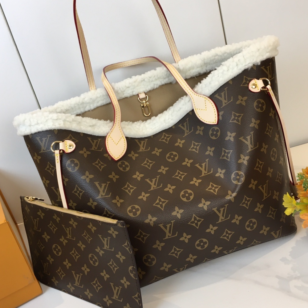 Louis Vuitton Neverfull Monogram Shearling Trim MM Brown 12.2 Inches M56960