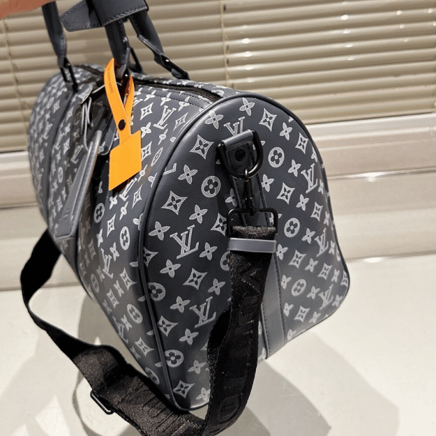 Louis Vuitton Keepall 40 Monogram Eclipse Dark Navy 15.7 Inches
