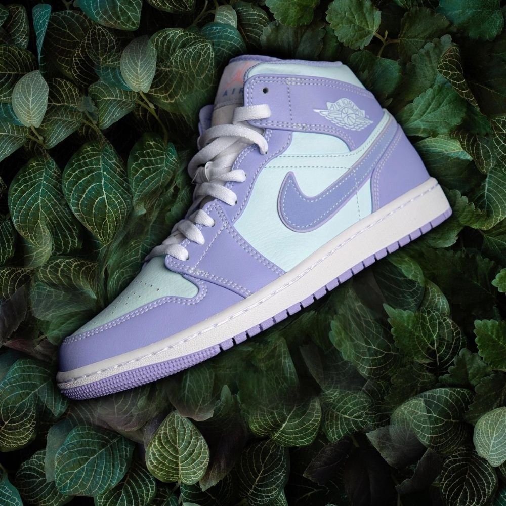 Air Jordan 1 Mid Purple Pulse Glacier Blue
