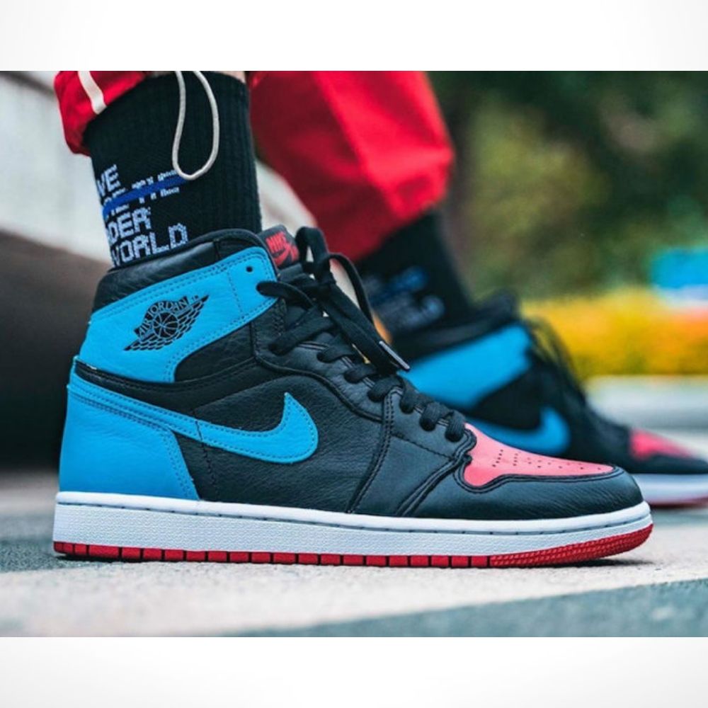Air Jordan 1 Retro High UNC To Chicago